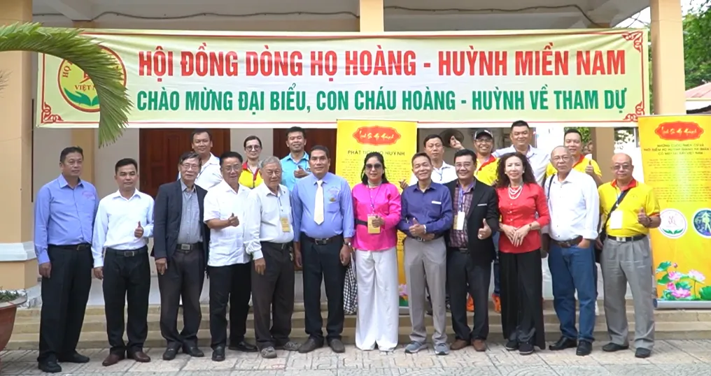 Cách đặt tên con họ Huỳnh mong con một đời bình an, công danh thành đạt