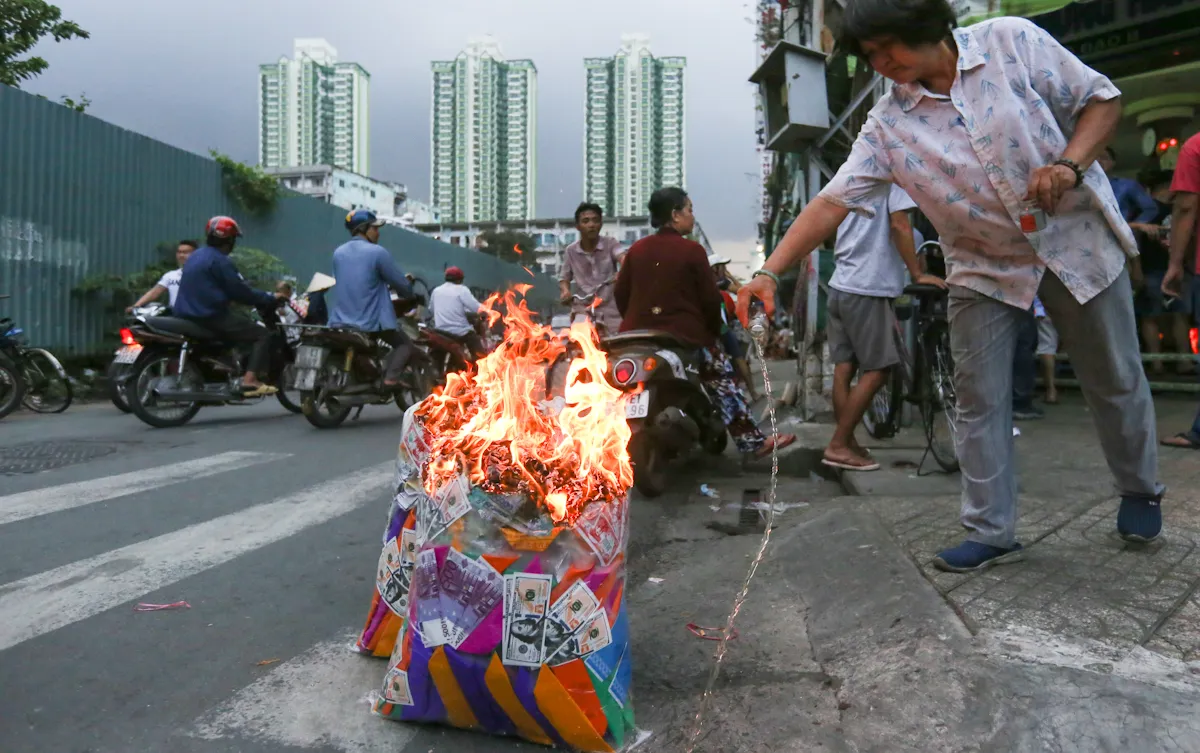 Tháng Cô Hồn Có Nên Cắt Tóc Không? Nếu có thì cắt ngày nào?