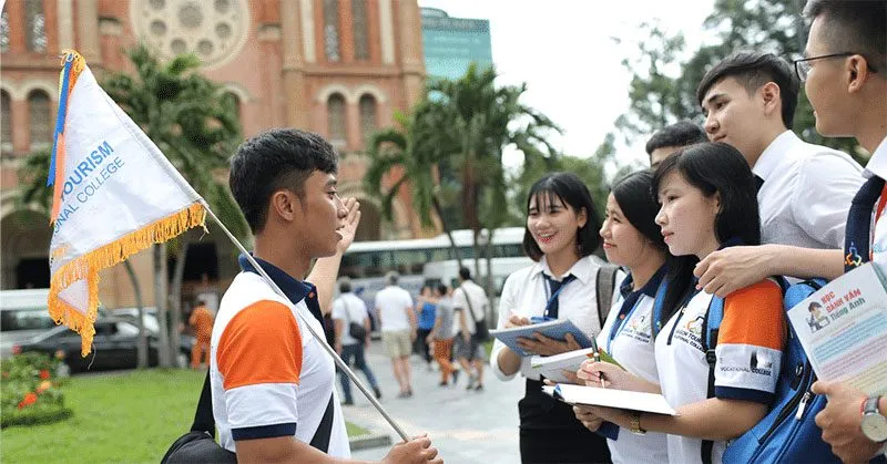 Tuổi Đinh Tỵ sinh năm bao nhiêu? Kết hợp với 3 tuổi này để có sự nghiệp rực rỡ